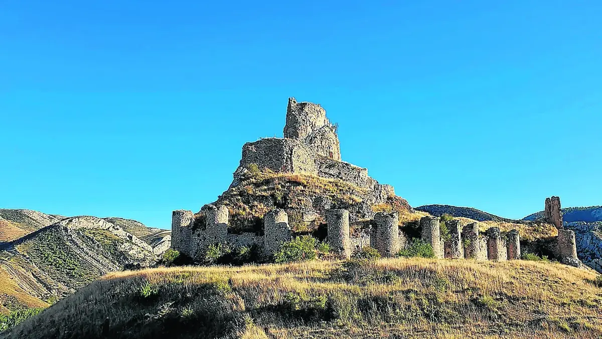 Castillo de Aliaga, joya medieval de Andorra-Sierra de Arcos