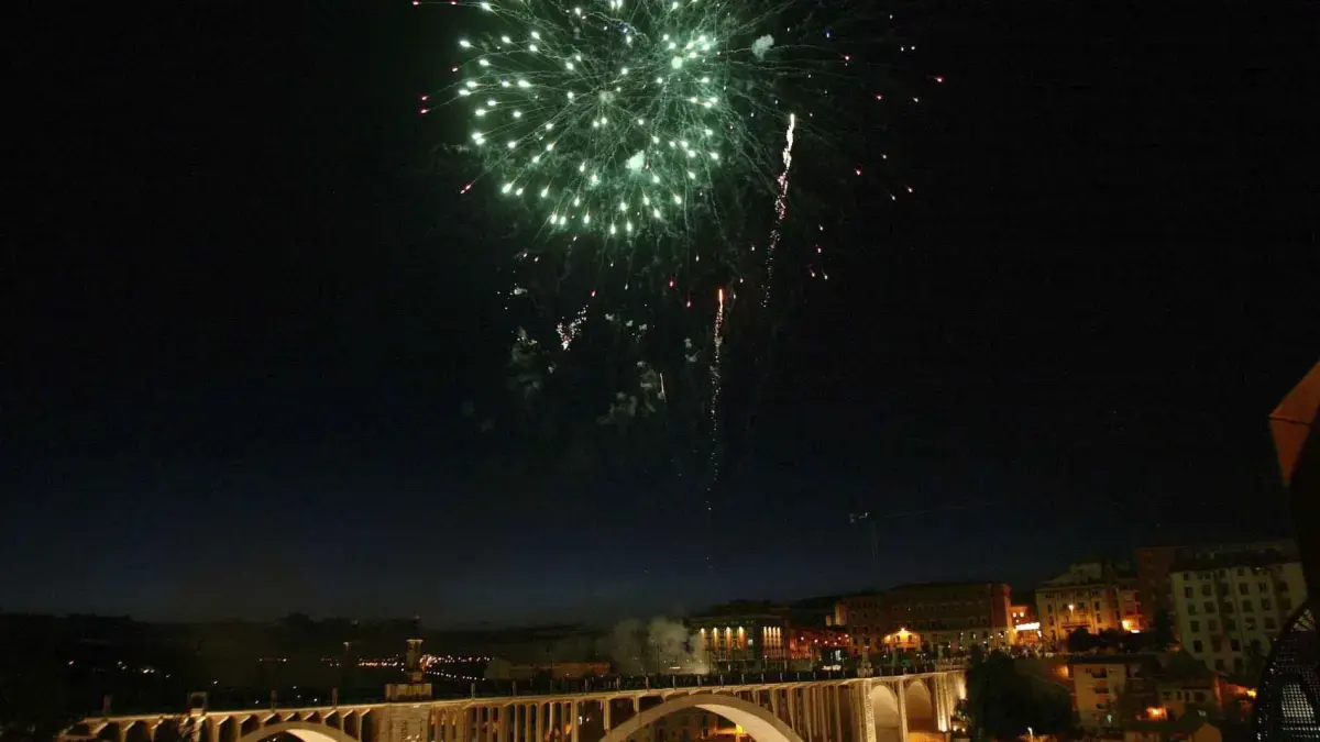 Fuegos artificiales sobre Teruel
