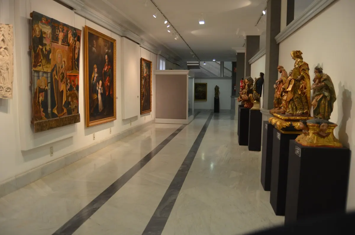 Museo de Arte Sacro de Teruel — orfebrería y escultura religiosa