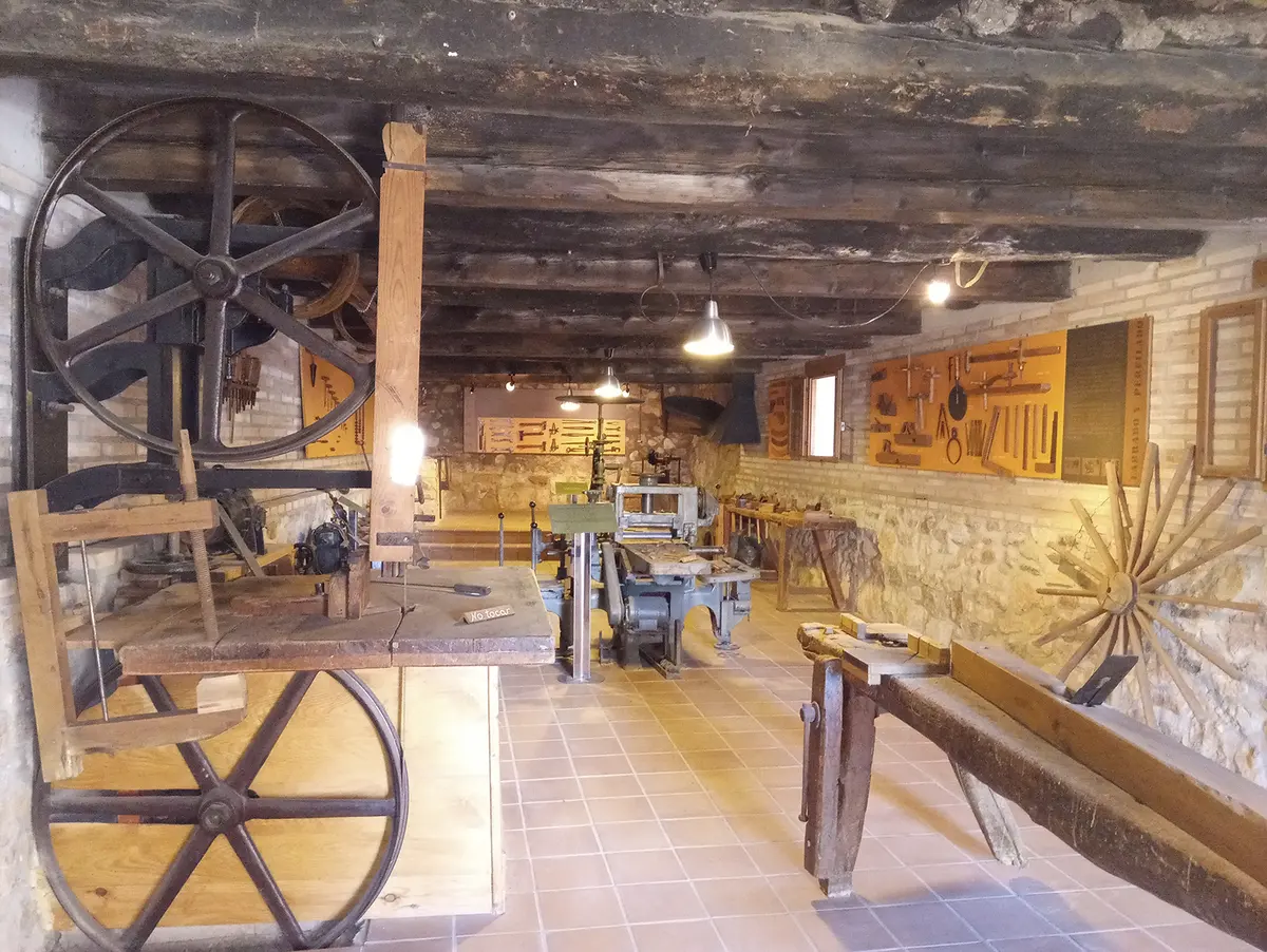 Museo de la Carpintería y Fragua de Blesa — oficios tradicionales