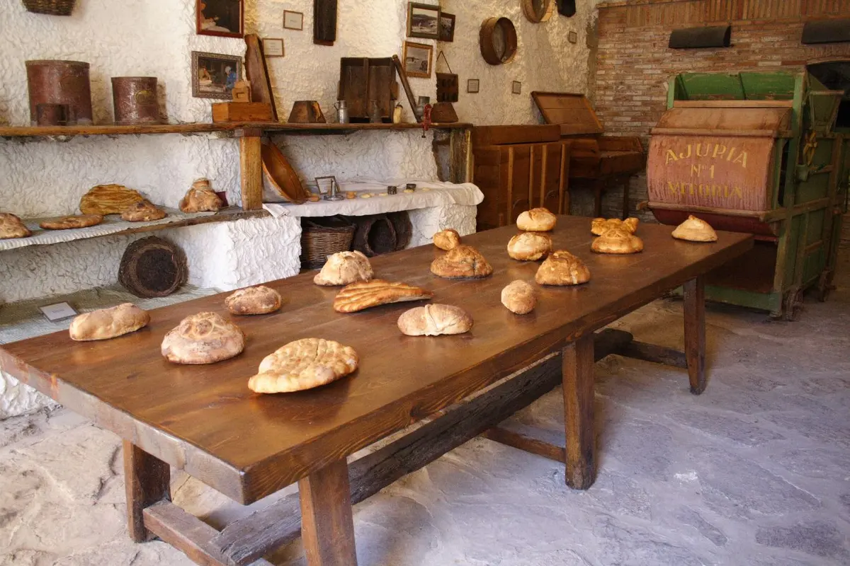 Museo del Pan La Hoz de la Vieja — panadería tradicional aragonesa