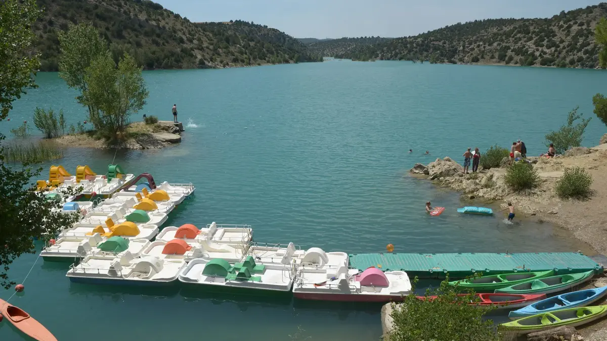 Kayak y piragüismo en embalse de Teruel