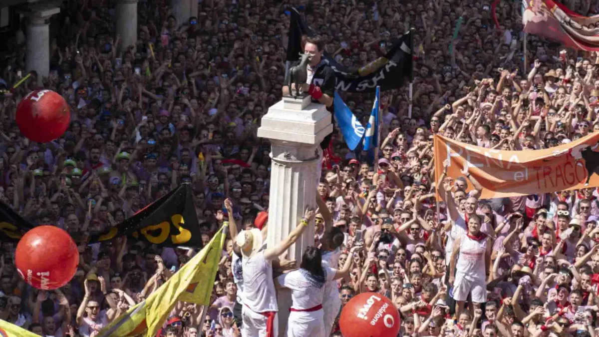 Plaza del Torico durante las fiestas de Teruel